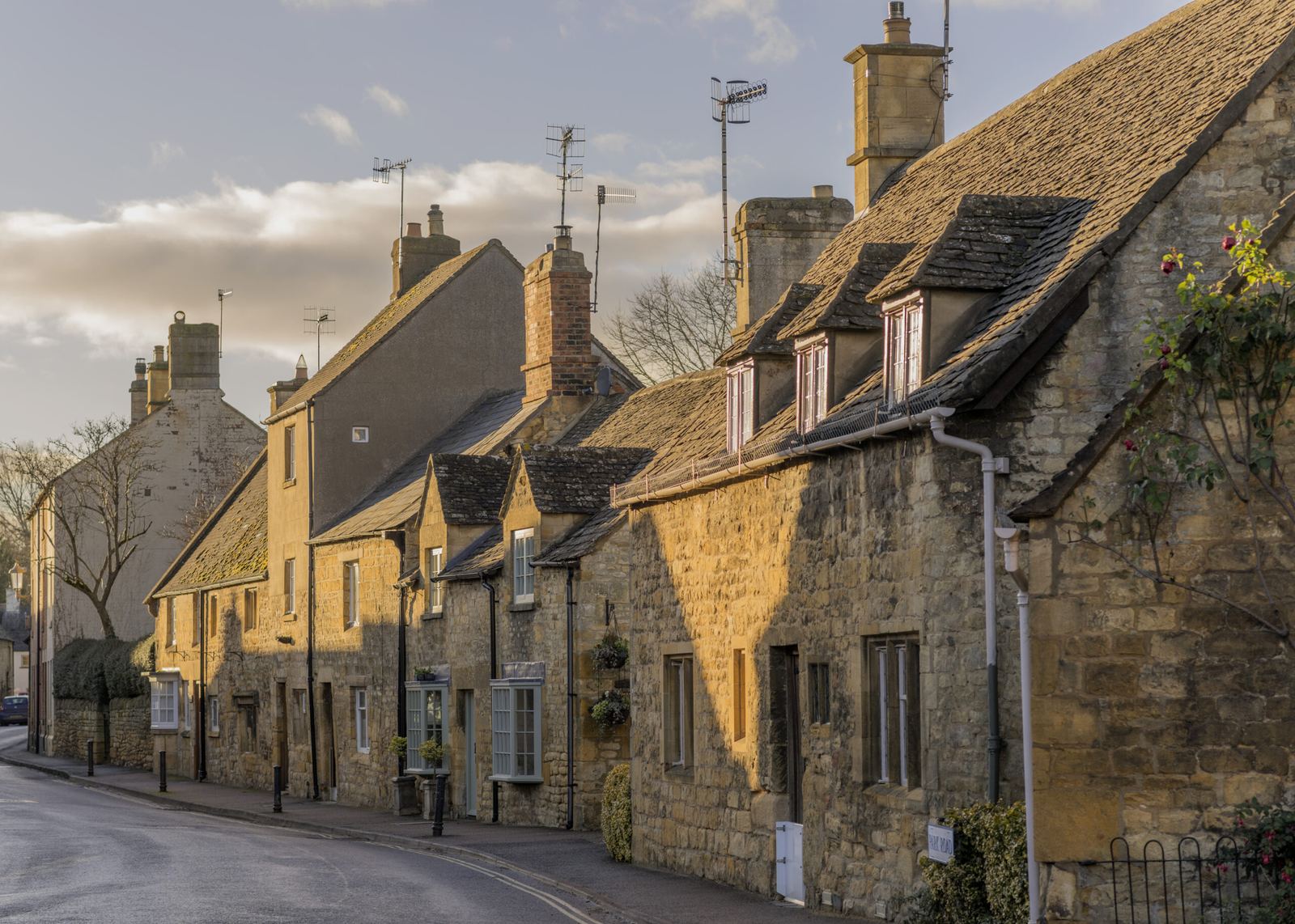 Honey-stone cottages in the Cotswolds